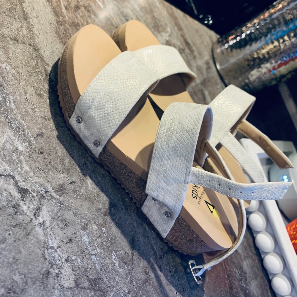 Volatile wedges